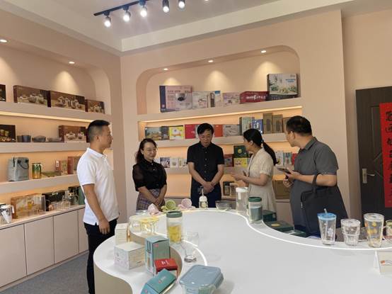 统战部门走访调研招商引资企业