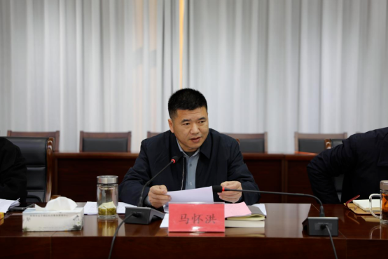 深入学习贯彻党的二十届四中全会精神推动全区高质量发展——龙子湖区委召开理论学习中心组学习（扩大）会议