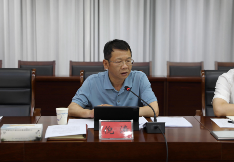 龙子湖区委理论学习中心组召开专题学习（扩大）会议